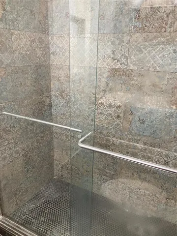 $220,000 | 800 Northeast 195th Street, Unit 314, Miami, FL 33179