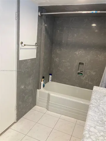 $220,000 | 800 Northeast 195th Street, Unit 314, Miami, FL 33179