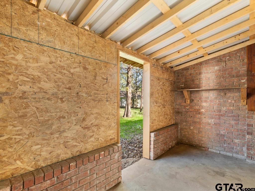 406 Giles Street Mineola, TX 75773 - Photo 9 of 19 a view of an empty room