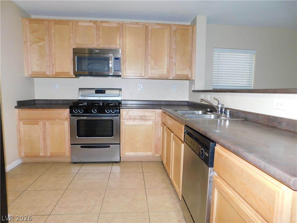 9210 Valley Ranch Avenue Las Vegas, NV 89178 - Photo 11 of 26