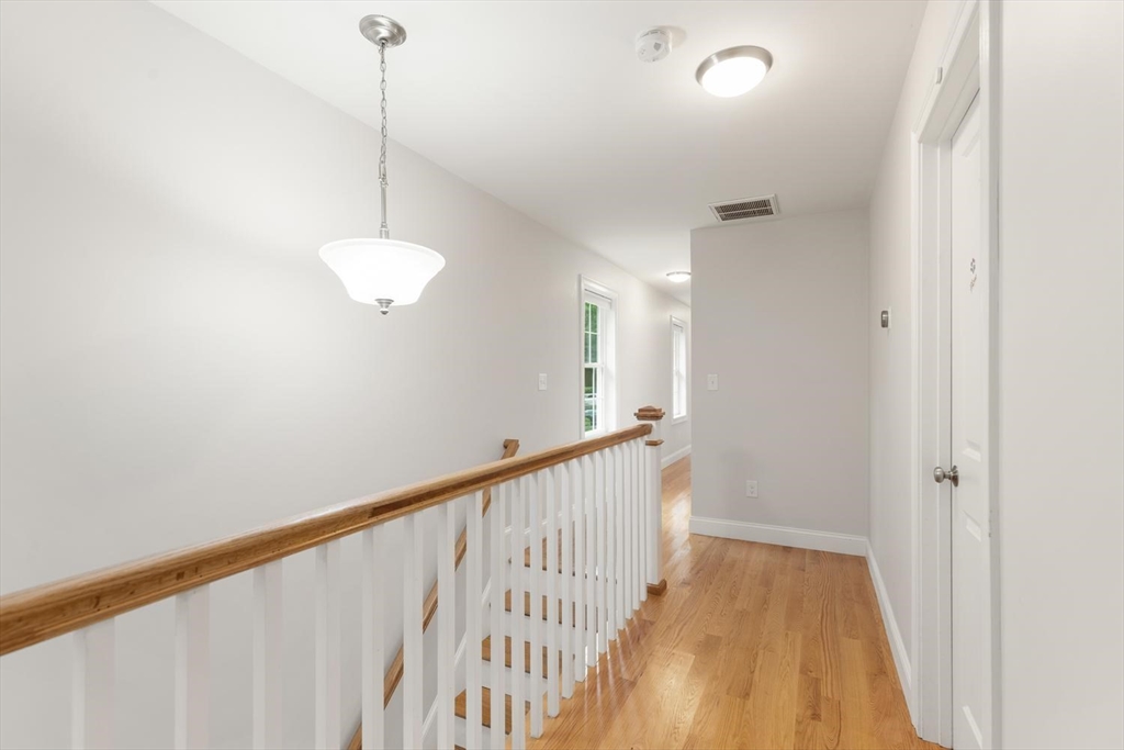 1295 Main Street Reading, MA 01867 - Photo 11 of 29