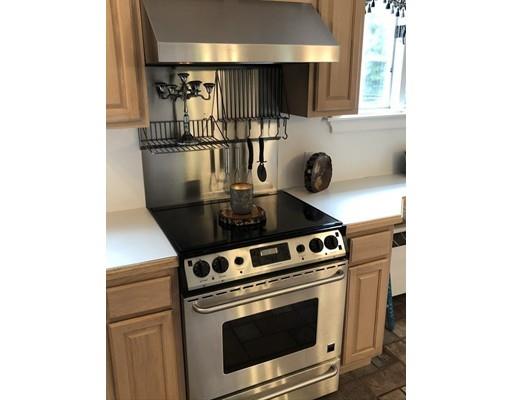 97 Shelton Road Swampscott, MA 01907 - Photo 3 of 16 Gallery Image 3