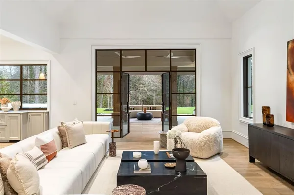 $8,170,000 | 5245 Kenbrook Way Northwest, Sandy Springs, GA 30327