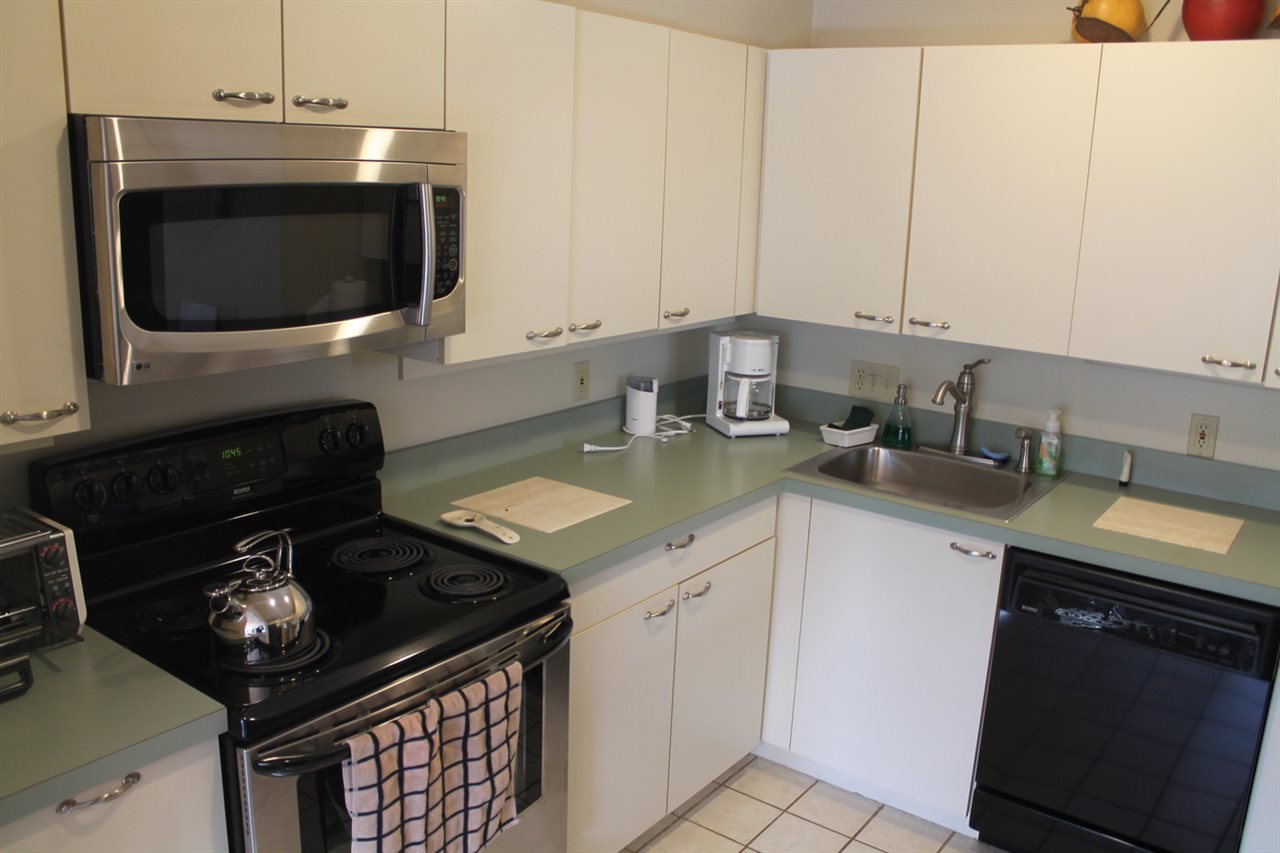 69 Clearbrook Road, Unit 1 Lincoln, NH 03251 - Photo 2 of 35