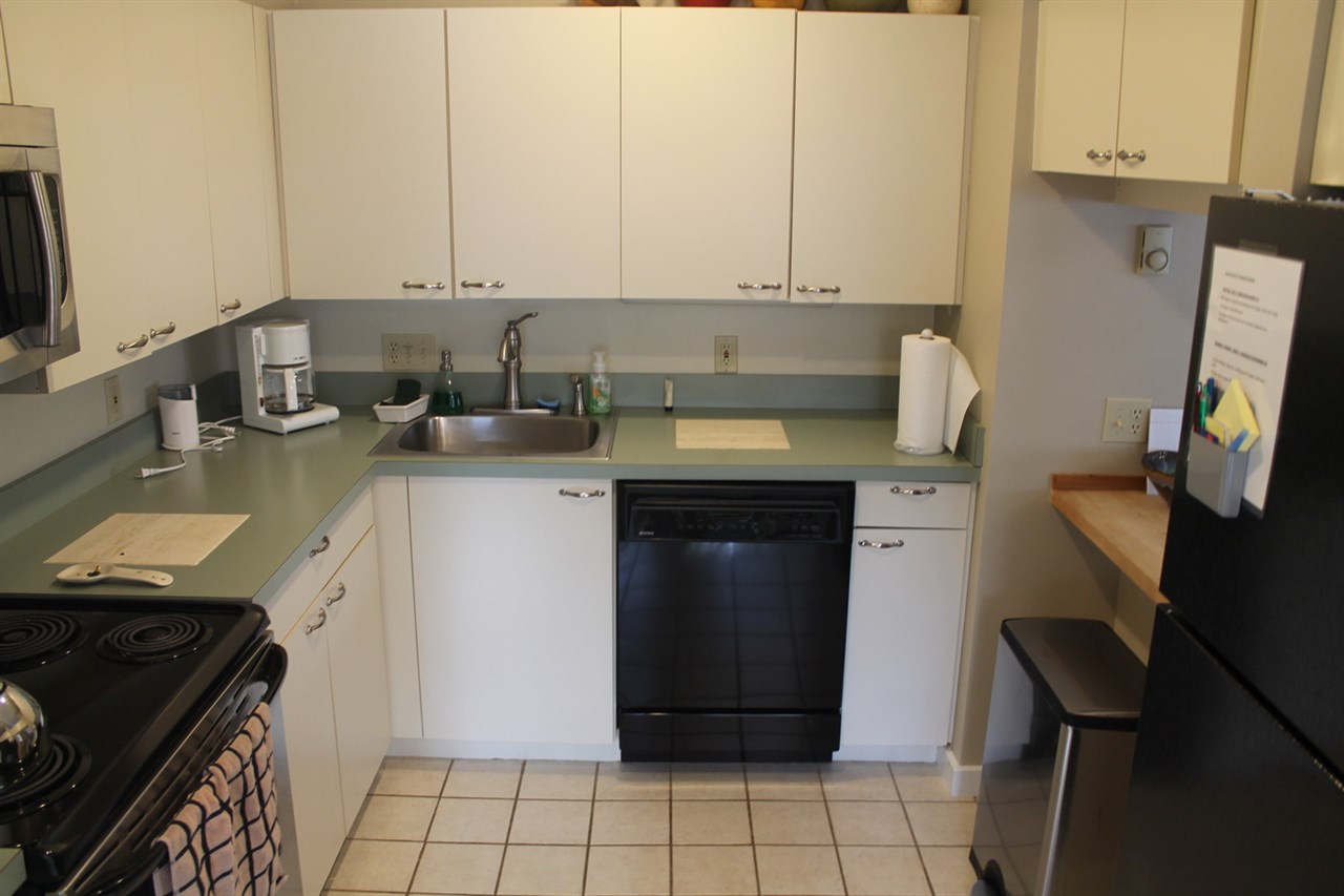 69 Clearbrook Road, Unit 1 Lincoln, NH 03251 - Photo 3 of 35