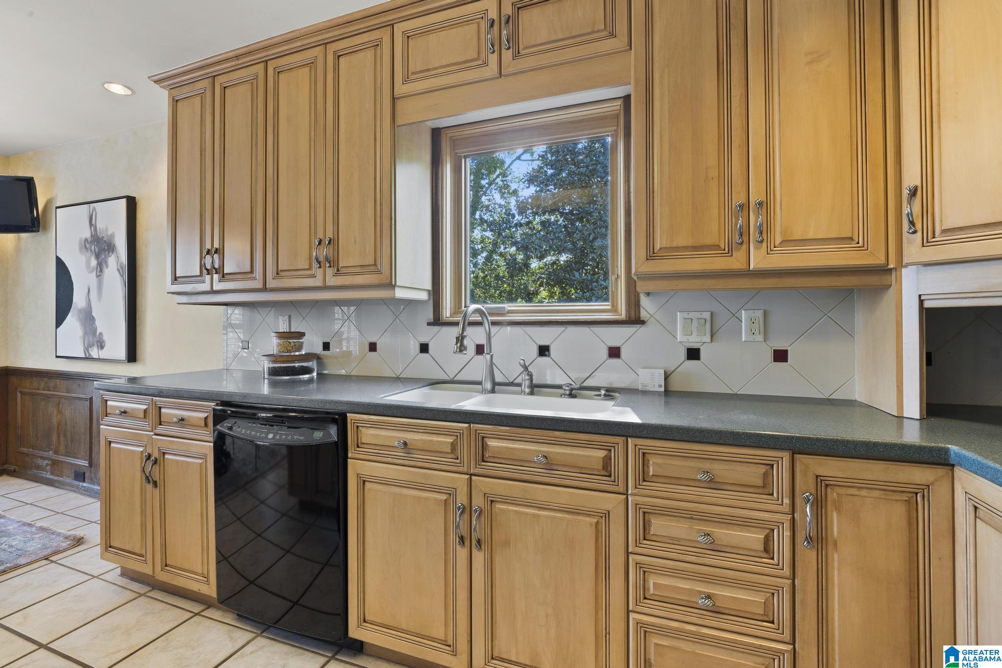 3517 Springhill Road Birmingham, AL 35223 - Photo 14 of 43