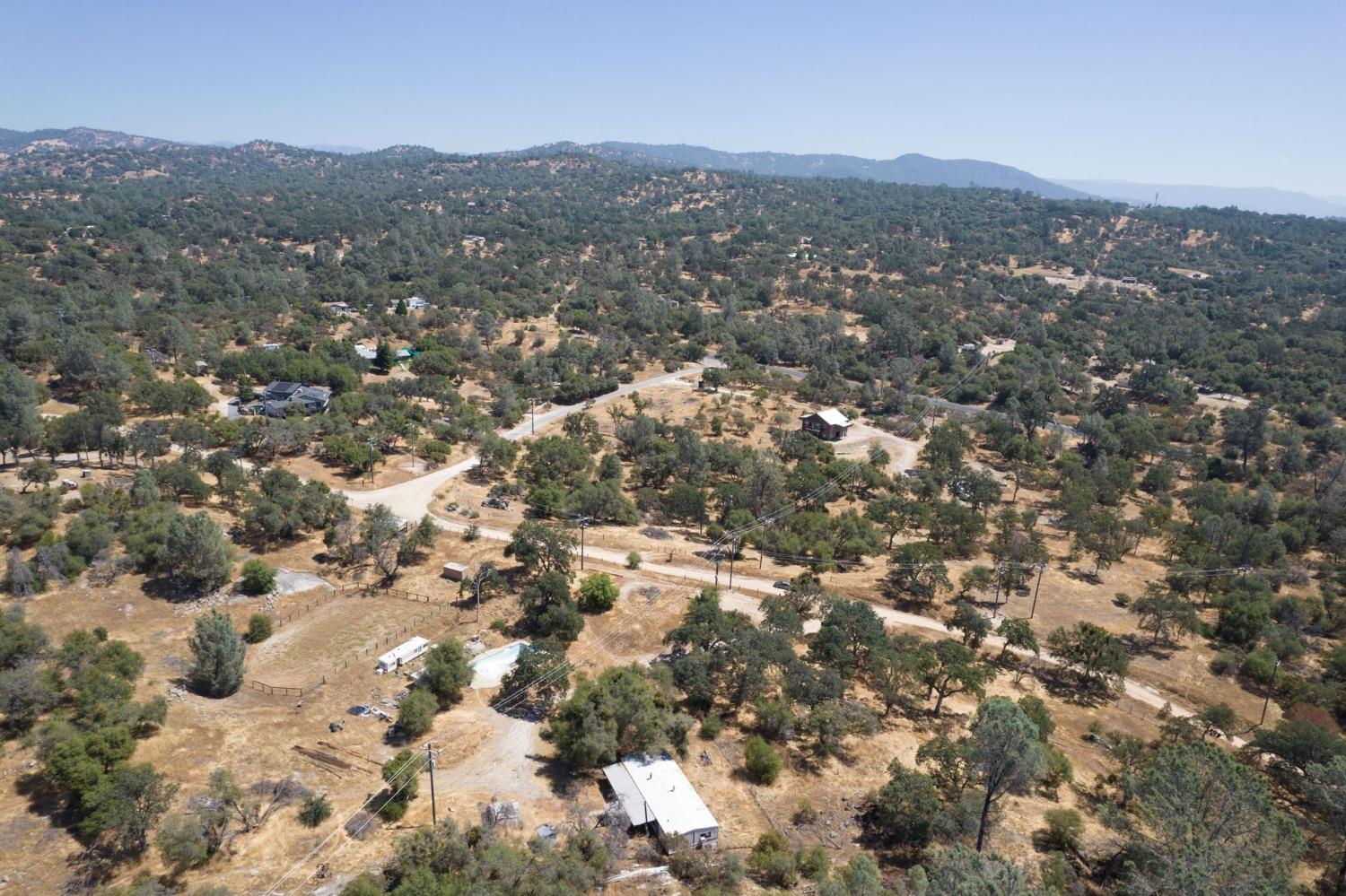 32888 Creek Ranch Road Coarsegold, CA 93614 - Photo 4 of 13 Gallery Image 4