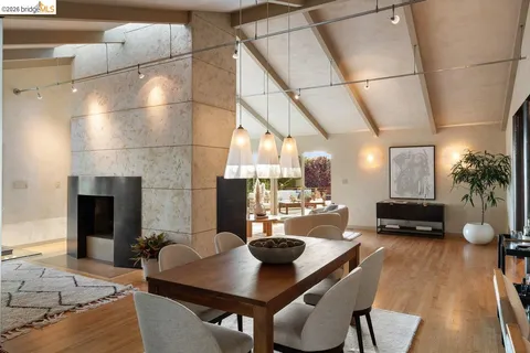 $2,290,000 | 12131 Skyline Boulevard, Oakland, CA 94619