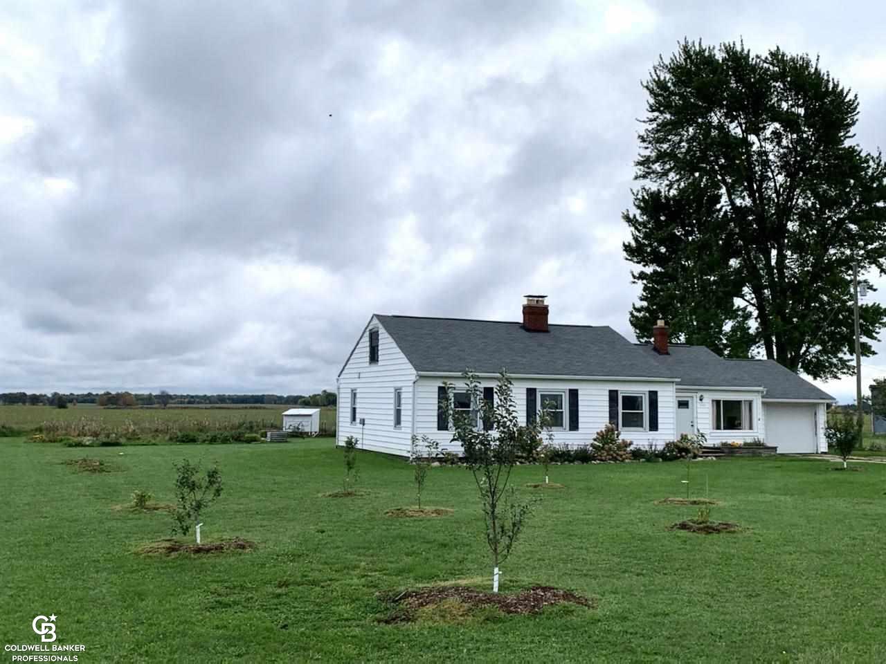 6105 Melvin Road Peck, MI 48466 - Photo 3 of 29