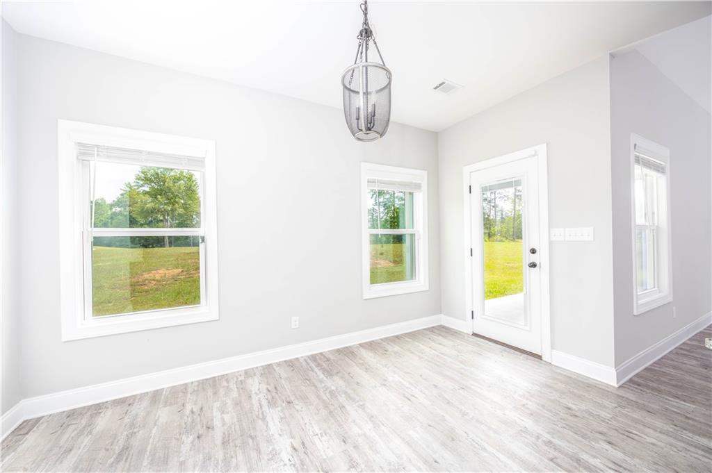 702 Riverside Estates Lanett, AL 36863 - Photo 3 of 37 Gallery Image 3