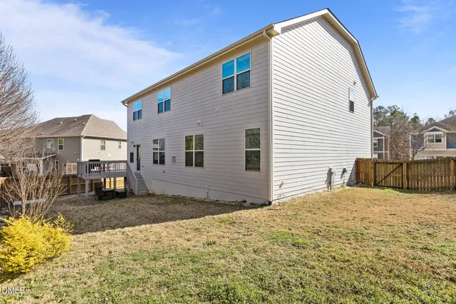 $749,500 | 104 Highland Mist Circle, Apex, NC 27539