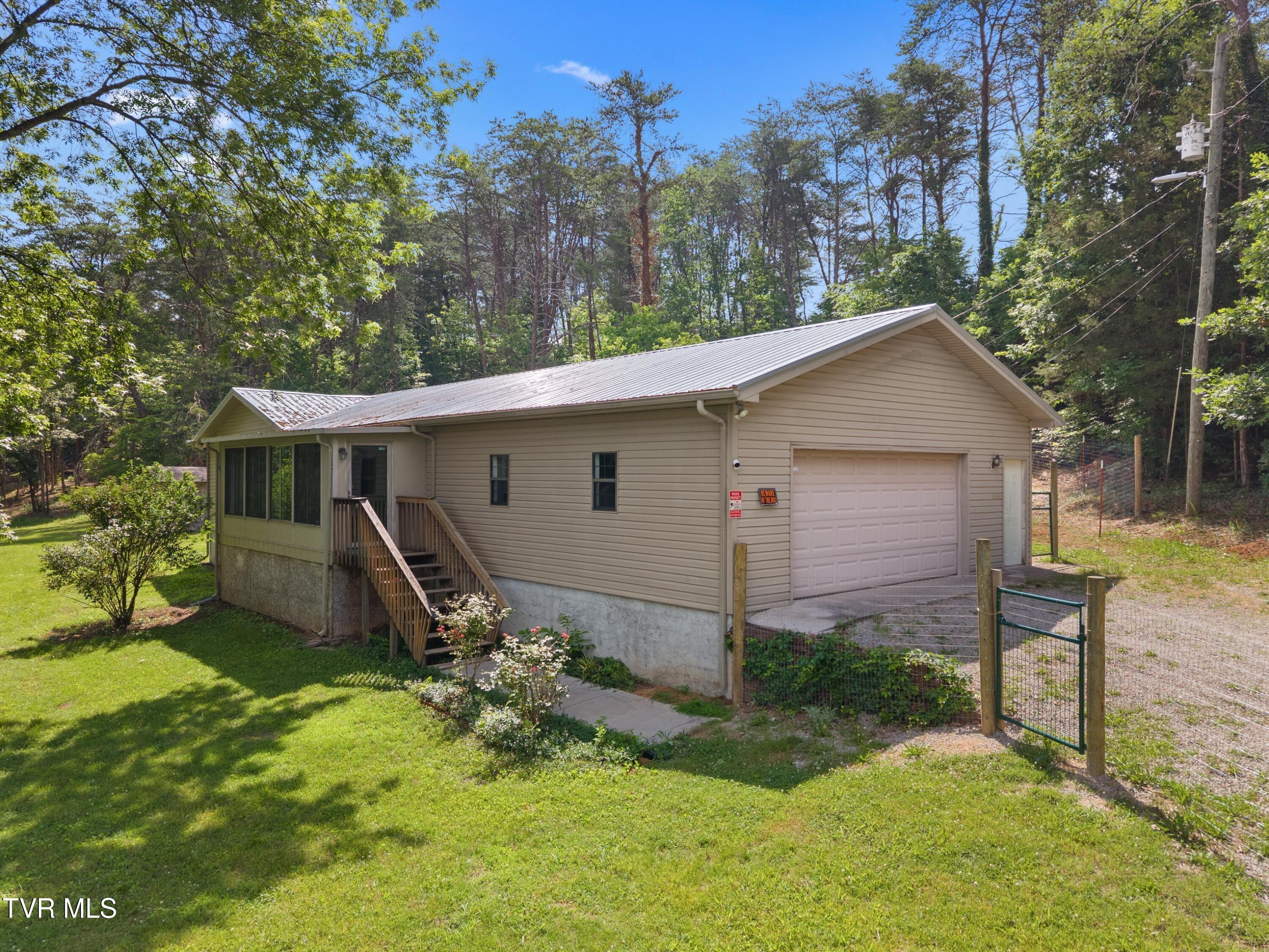 1689 McCleary Bend Road Sevierville, TN 37876 - Photo 4 of 42 002-1689McClearyBendRoad-Sevierville-TN-