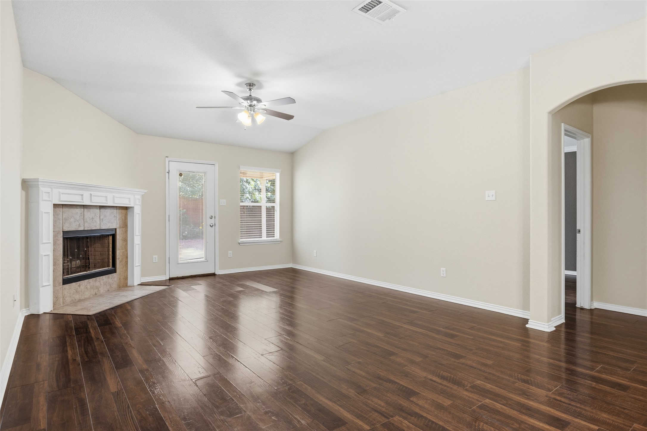 1069 Talley Loop Buda, TX 78610 - Photo 15 of 31