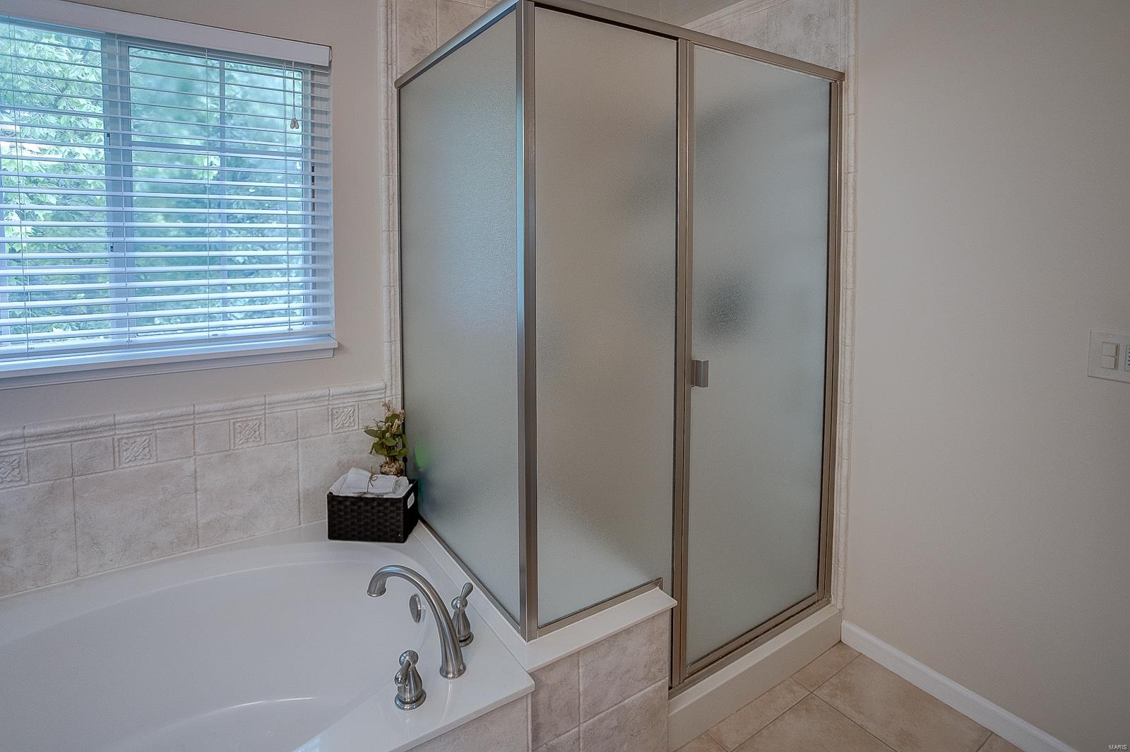 2706 Hunters Ridge Edwardsville, IL 62025 - Photo 27 of 53 Gallery Image 27