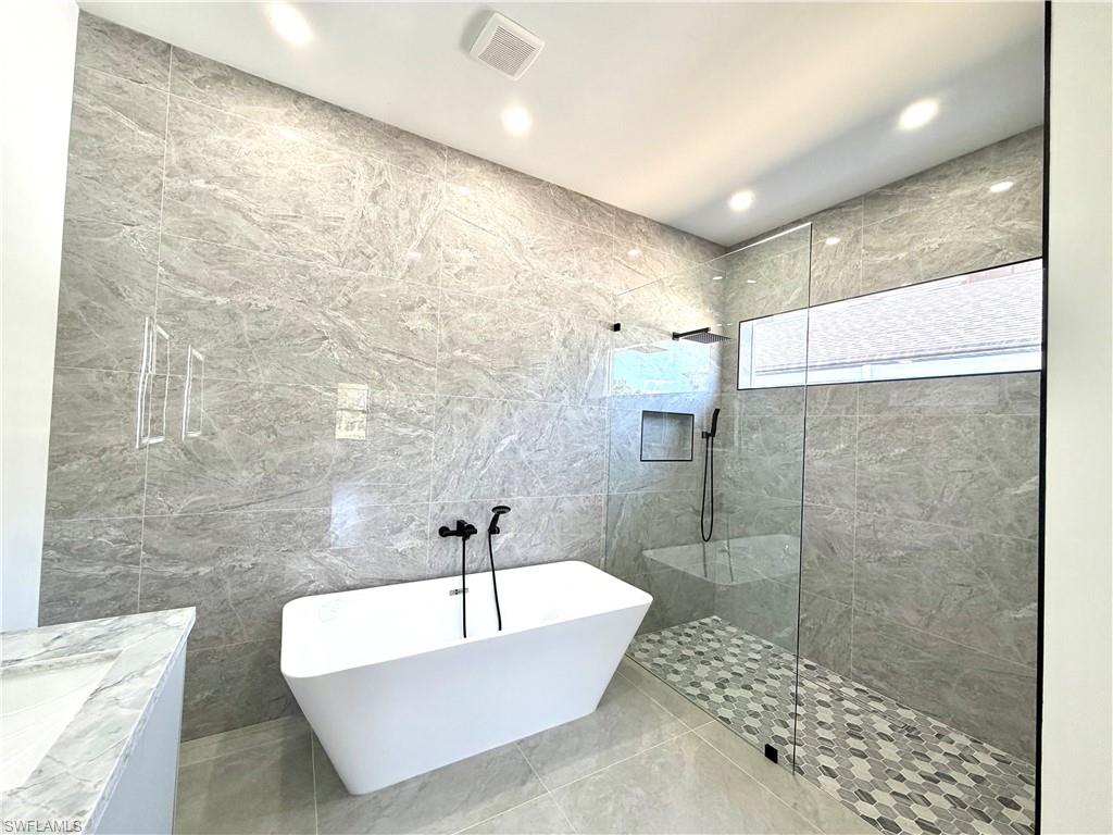3522 Randall Boulevard Naples, FL 34120 - Photo 15 of 37