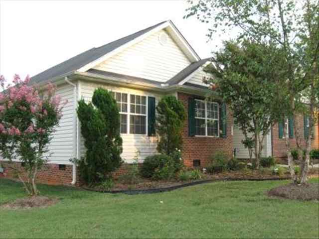 510 Blume Road Anderson, SC 29625 - Photo 2 of 24