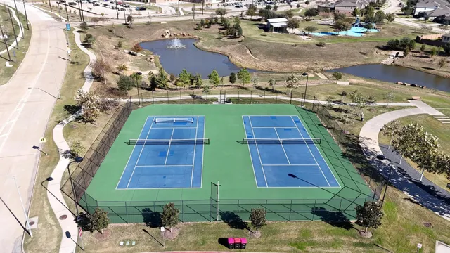 $2,600 | 31218 Pinebrook Falls Lane, Hockley, TX 77447