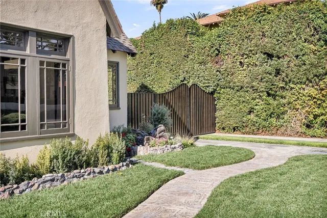 $849,900 | 4721 Somerset Drive, Riverside, CA 92507