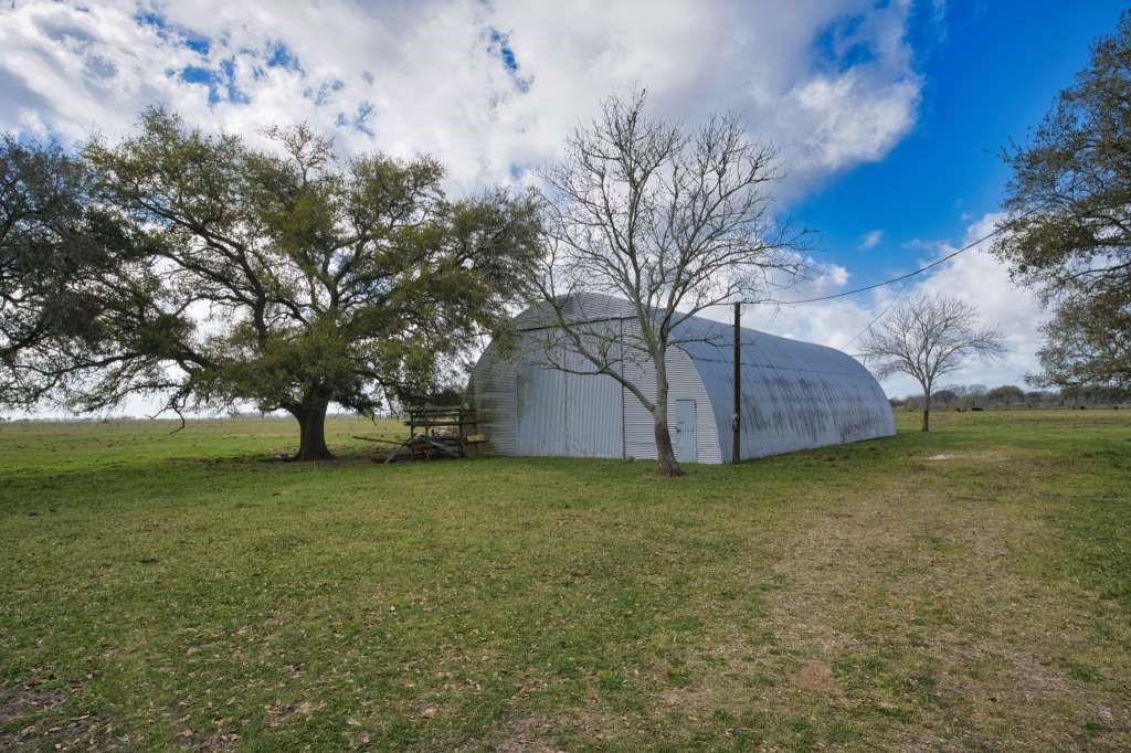 10310 FM 361 Road Needville, TX 77461 - Photo 5 of 29