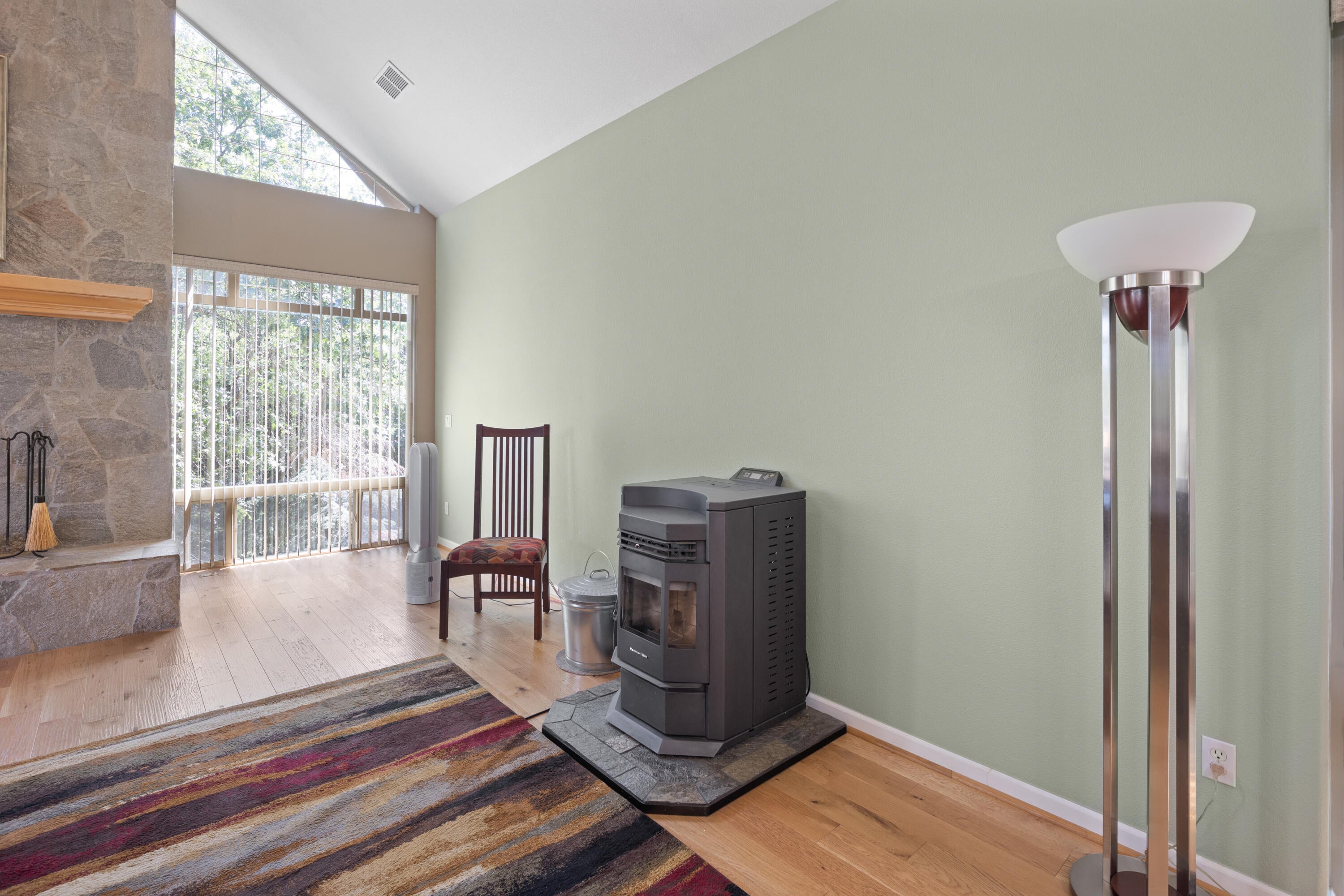 5668 Upper River Road Grants Pass, OR 97526 - Photo 14 of 50 Use electric heat, fireplace or pellet stove to save on heat.