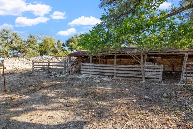 $998,500 | 1024 Pecan Creek Road, Fredericksburg, TX 78624