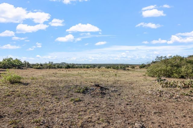 $998,500 | 1024 Pecan Creek Road, Fredericksburg, TX 78624