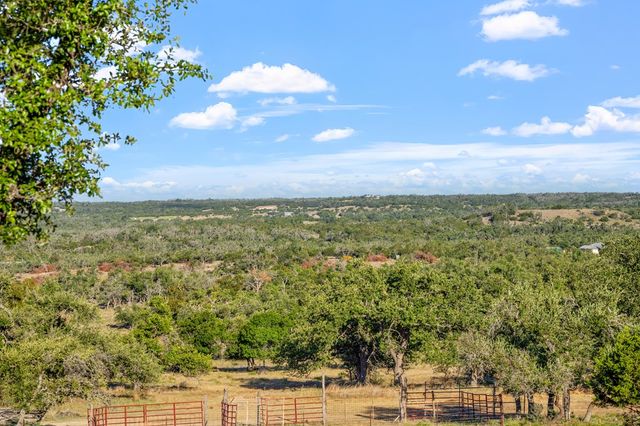 $998,500 | 1024 Pecan Creek Road, Fredericksburg, TX 78624