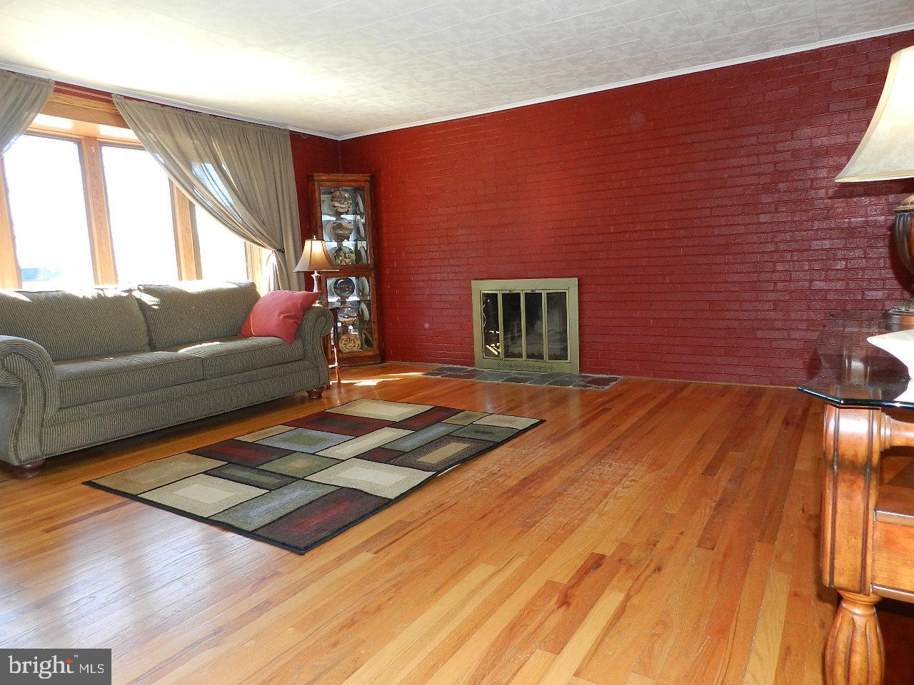 601 Evergreen Road New Cumberland, PA 17070 - Photo 12 of 29 Gallery Image 12