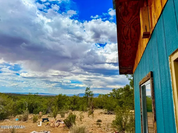 $89,900 | 34962 West Hidalgo Road, Seligman, AZ 86337