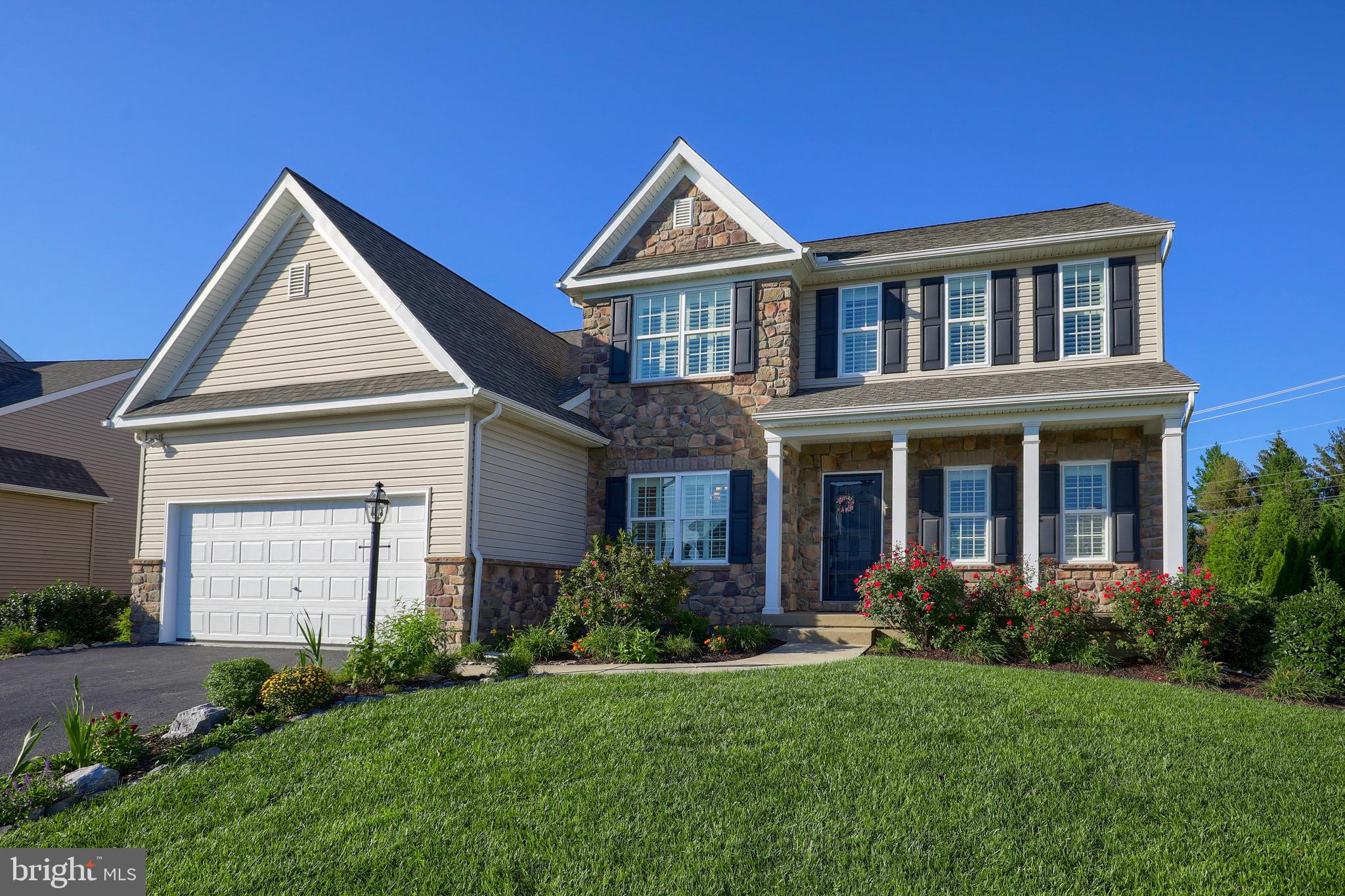 664 Warminster Lane Lititz, PA 17543 - Photo 3 of 52 Gallery Image 3