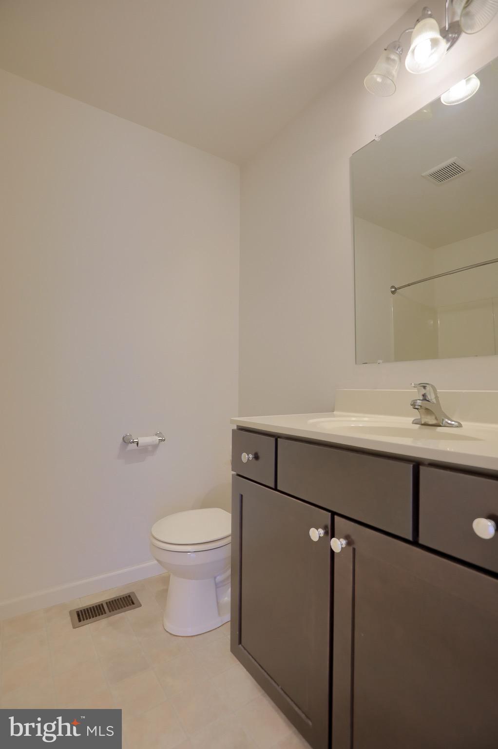 664 Warminster Lane Lititz, PA 17543 - Photo 36 of 52 Gallery Image 36