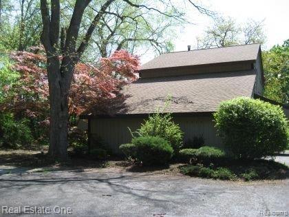 29801 Highmeadow Road Farmington, MI 48334 - Photo 1 of 16 Front Best