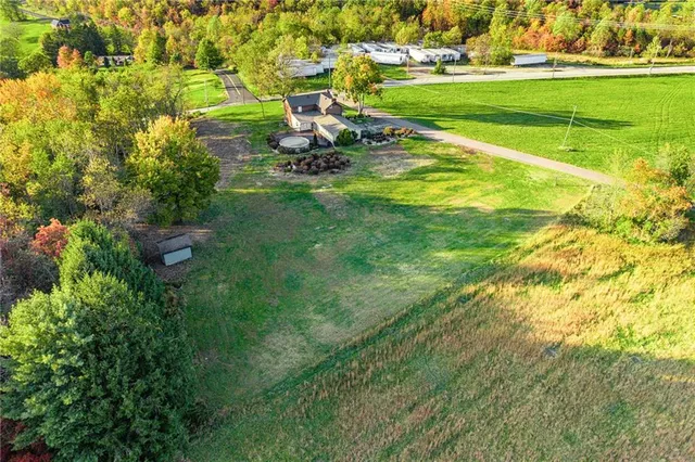 $409,000 | 263 Goodwin Road, Smithfield, PA 15478