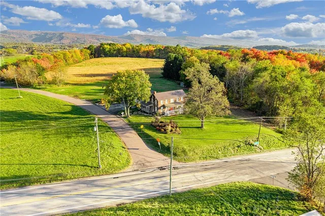 $409,000 | 263 Goodwin Road, Smithfield, PA 15478