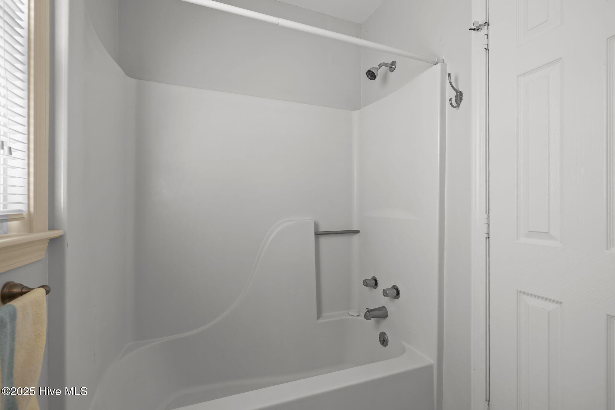 608 Barbour Road Morehead City, NC 28557 - Photo 12 of 41 Hall Bath