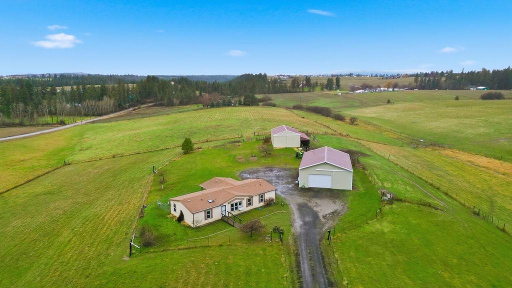 9611 North Morrison Road Spokane, WA 99217 - Photo 1 of 50