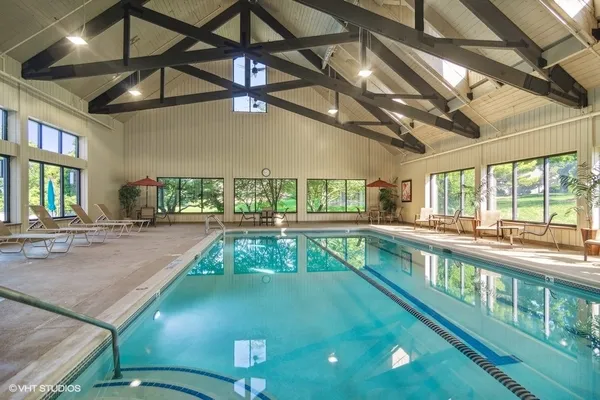$310,000 | 563 Woodview Road, Unit D, Lake Barrington, IL 60010