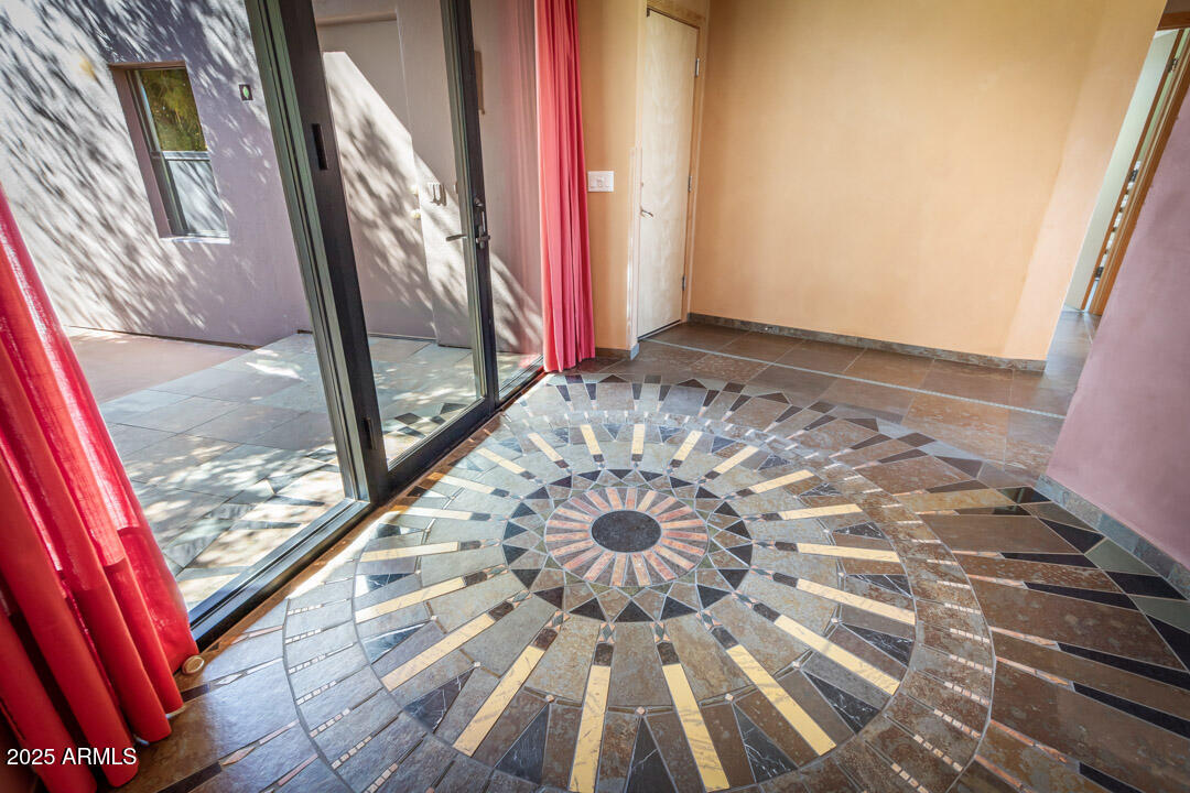 548 El Camino Road Sedona, AZ 86336 - Photo 9 of 65 548ElCamino-0107