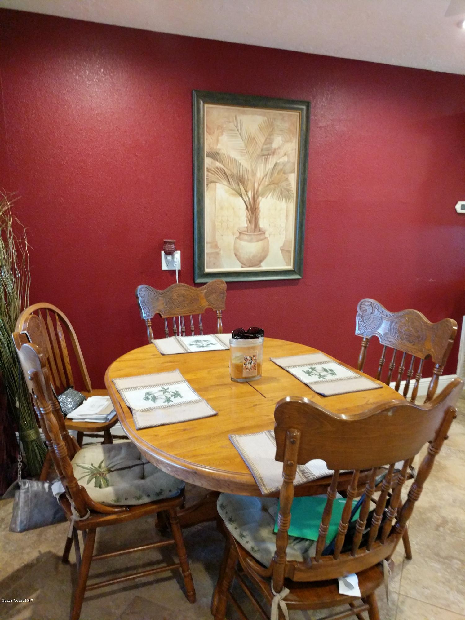 2020 Little John Road Melbourne, FL 32935 - Photo 4 of 29 dining