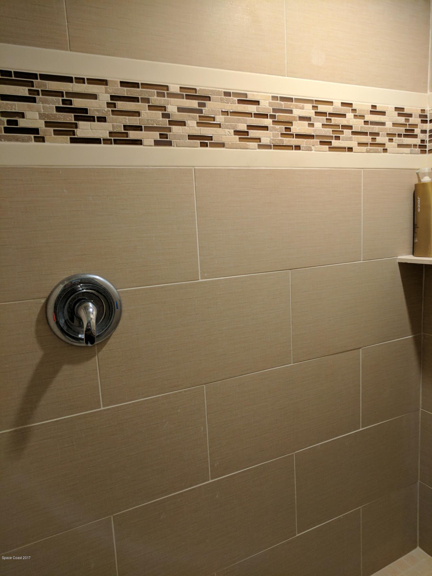 2020 Little John Road Melbourne, FL 32935 - Photo 6 of 29 2nd bath shower