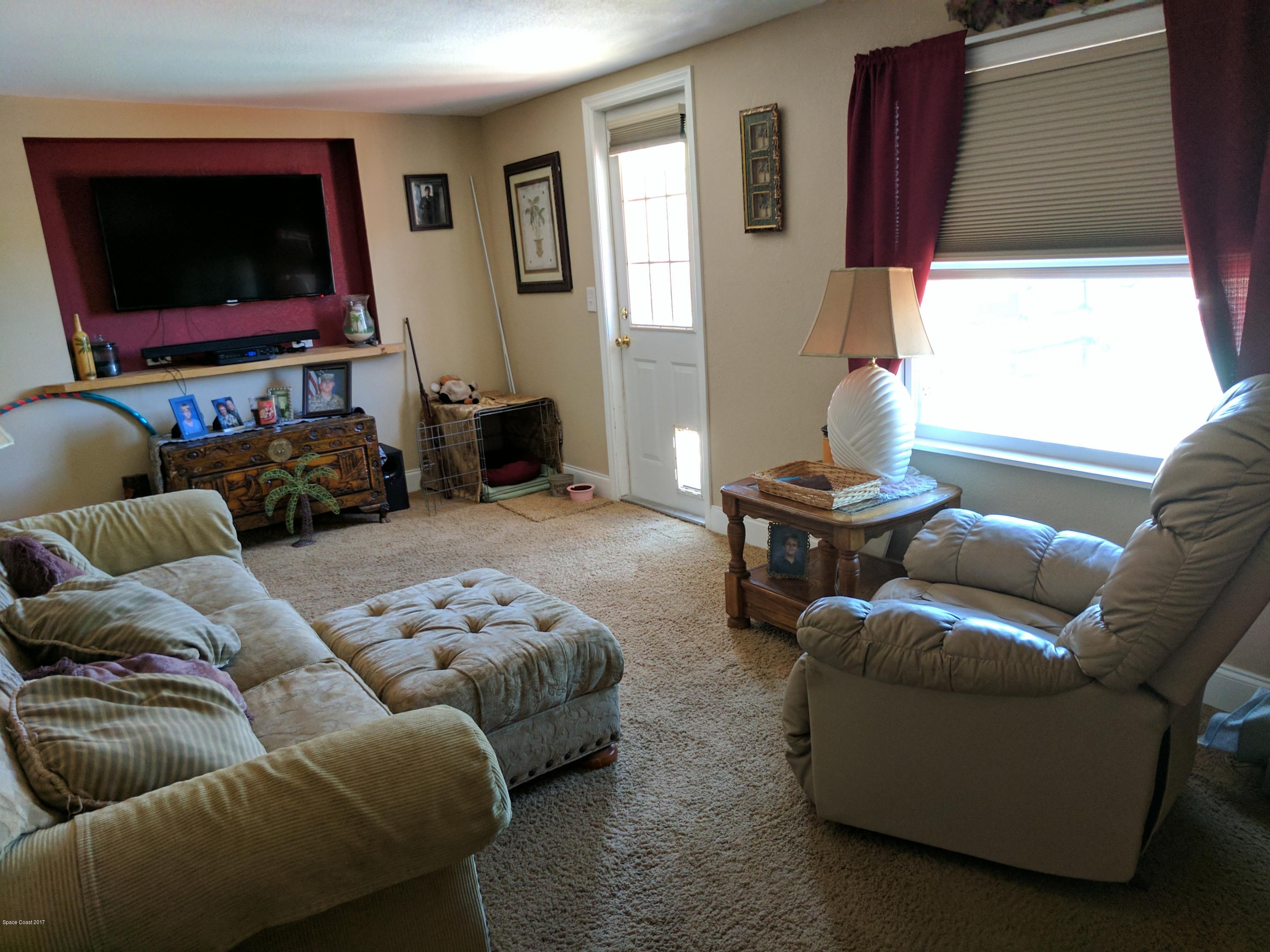 2020 Little John Road Melbourne, FL 32935 - Photo 8 of 29 living room