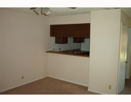 4820 Delwood Street, Unit C6 Corpus Christi, TX 78413 - Photo 6 of 10 a view of entryway