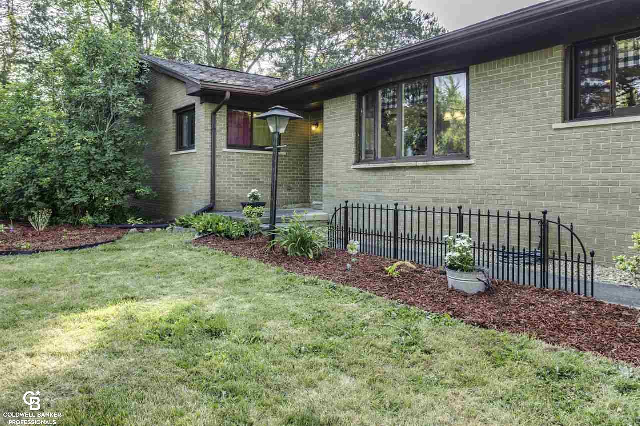 102 Wales Ridge Road Goodells, MI 48027 - Photo 3 of 39