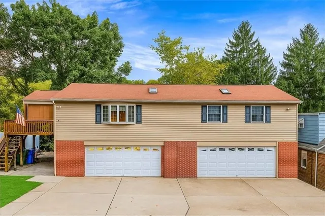 $310,000 | 165 Oakdale Avenue, Castle Shannon, PA 15234