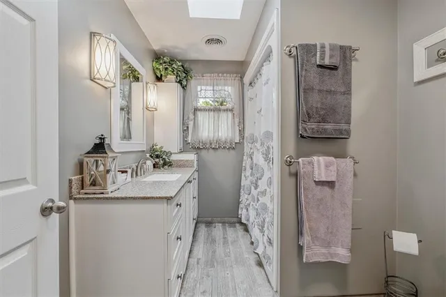 $310,000 | 165 Oakdale Avenue, Castle Shannon, PA 15234