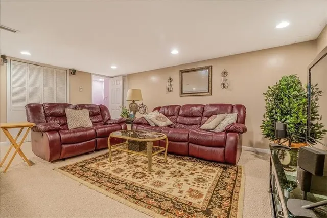 $310,000 | 165 Oakdale Avenue, Castle Shannon, PA 15234