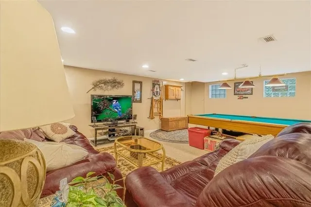 $310,000 | 165 Oakdale Avenue, Castle Shannon, PA 15234