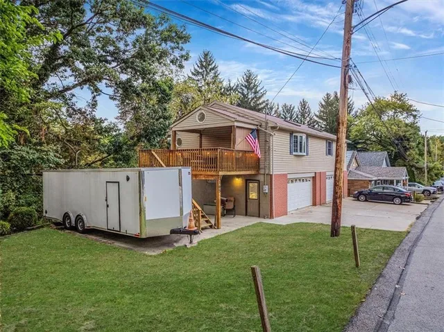 $310,000 | 165 Oakdale Avenue, Castle Shannon, PA 15234