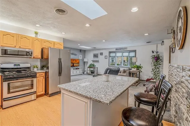 $310,000 | 165 Oakdale Avenue, Castle Shannon, PA 15234