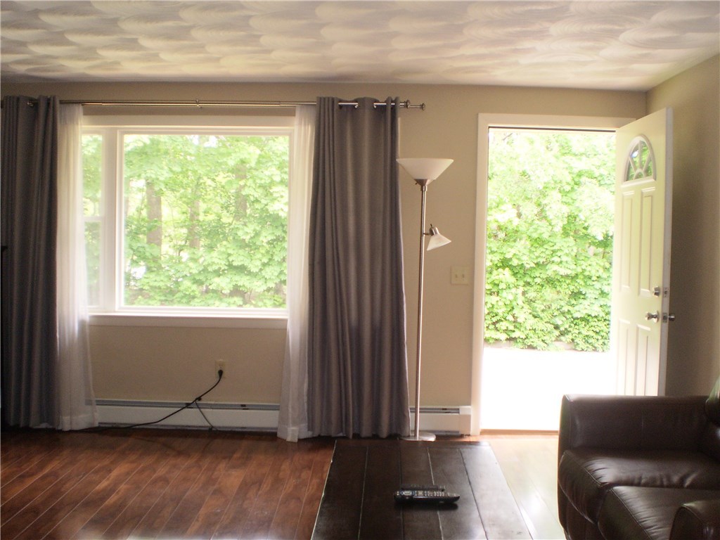 65 Lakeland Road Cranston, RI 02910 - Photo 11 of 30